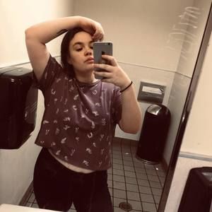 Meet your Posher, Tinaa